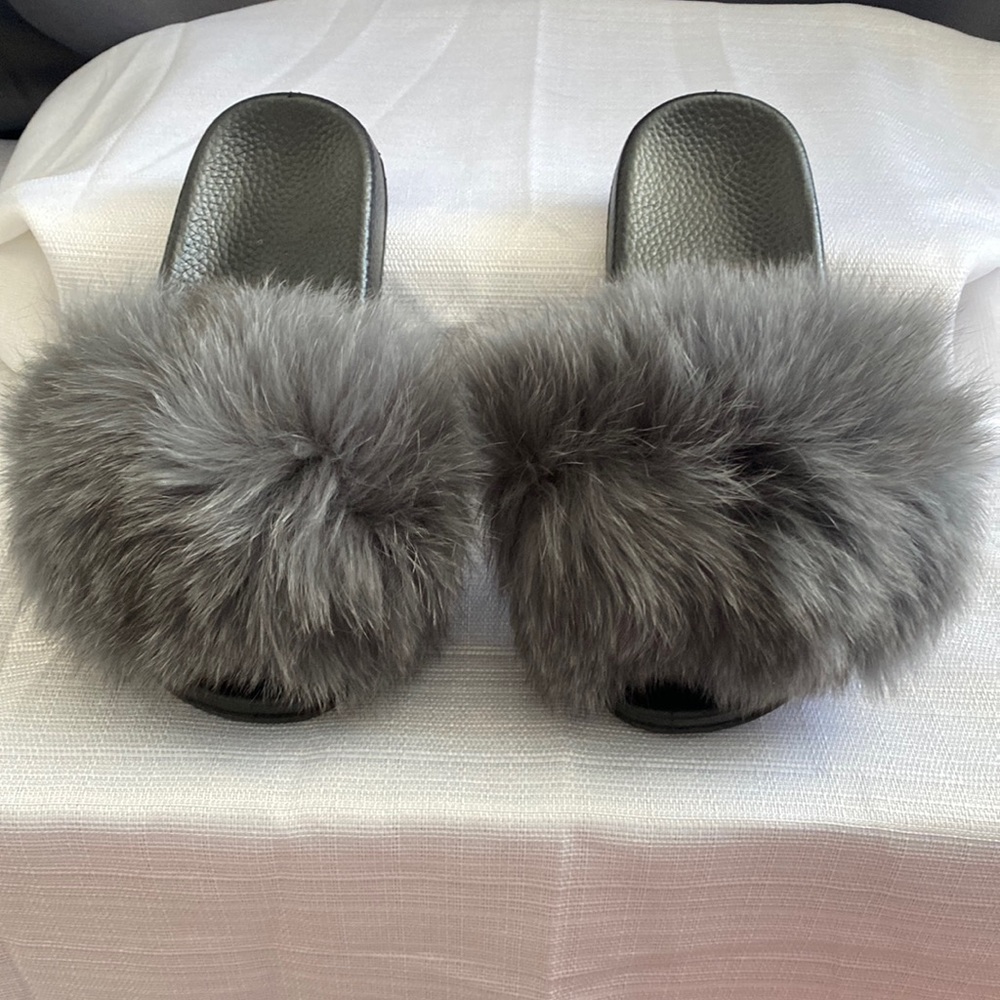 Kids slip on sandals